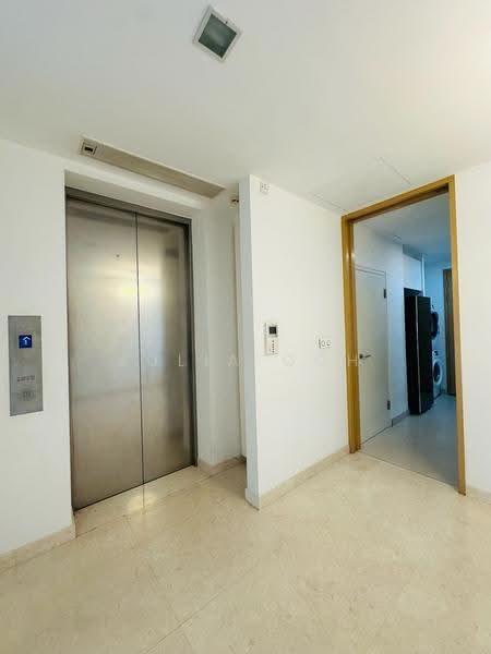 Parvis, 18 Holland Hill, Tanglin / Holland / Bukit Timah, 2 Bedrooms, 1,195 sqft, Condominium For Rent, by Julia Goh, 23286329 - PropertyGuru.com.sg