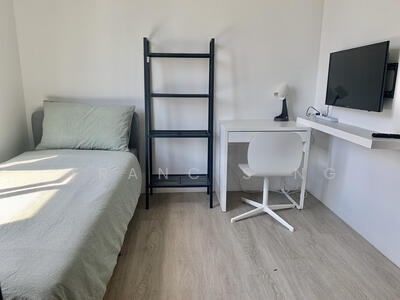 For Rent - Senyum Residences