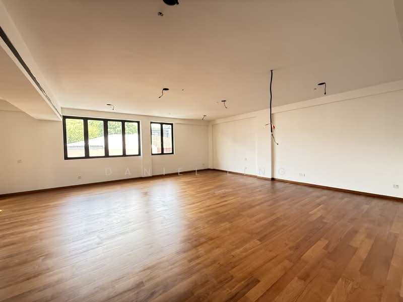 Brand New House Superb Location - D.10 Fernhill. 1km SCGS, Fernhill Rd/Fernhill Cres./Stevens Close/Robin Close/, 5 Bedrooms, 9,500 sqft, Semi-Detached House For Sale, by Daniel Ling, 23289765 - PropertyGuru.com.sg