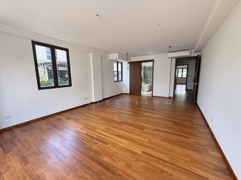 D.10-Super Prime Location - Fernhill. Within 1km SCGS, Fernhill Rd/Fernhill Cres./Stevens Close/Robin Close/, 5 Bedrooms, 9,500 sqft, Semi-Detached House For Sale, by Daniel Ling, 23289765 - PropertyGuru.com.sg