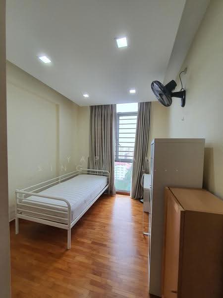 The Lakeshore, 31 Jurong West Street 41, Boon Lay / Jurong / Tuas, 3 Bedrooms, 1,109 sqft, Condominium For Rent, by Yap Tan Sing (Dylan) 叶谭信, 23290085 - Common Bedroom 1 - PropertyGuru.com.sg