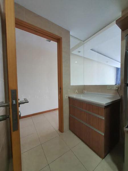 The Lakeshore, 31 Jurong West Street 41, Boon Lay / Jurong / Tuas, 3 Bedrooms, 1,109 sqft, Condominium For Rent, by Yap Tan Sing (Dylan) 叶谭信, 23290085 - Kitchen - PropertyGuru.com.sg