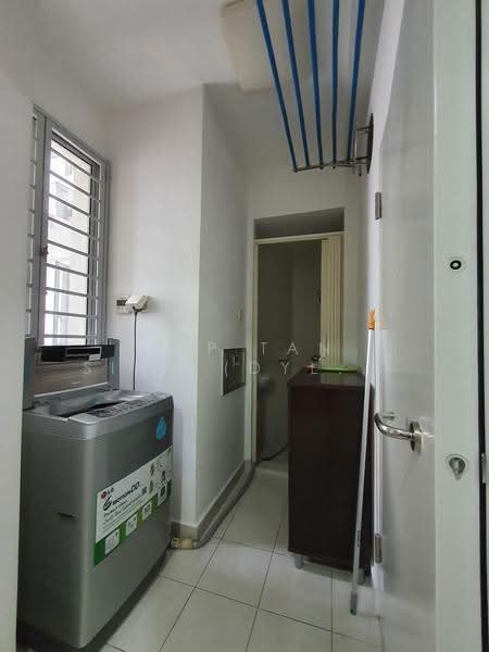 The Lakeshore, 31 Jurong West Street 41, Boon Lay / Jurong / Tuas, 3 Bedrooms, 1,109 sqft, Condominium For Rent, by Yap Tan Sing (Dylan) 叶谭信, 23290085 - Yard - PropertyGuru.com.sg