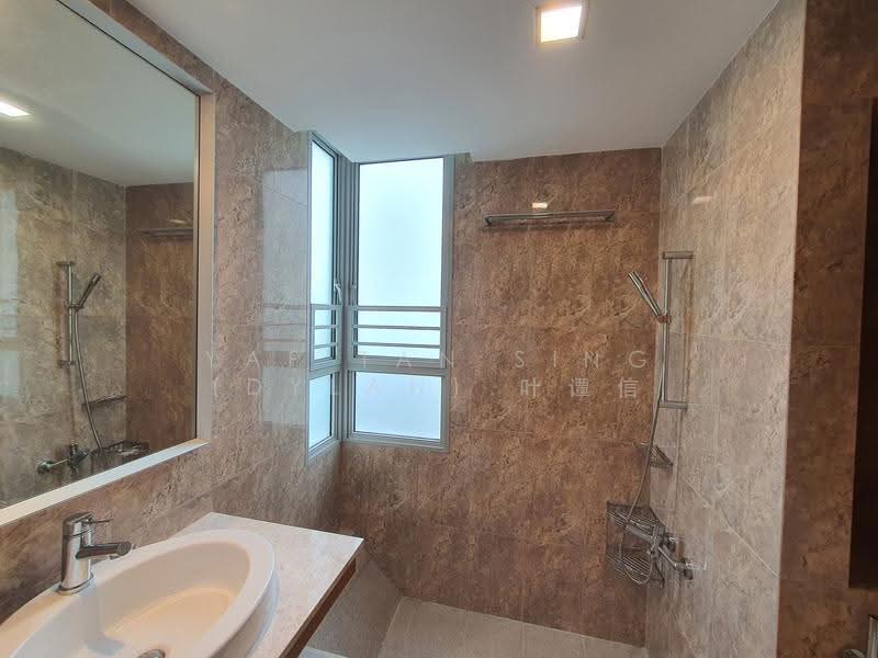 The Lakeshore, 31 Jurong West Street 41, Boon Lay / Jurong / Tuas, 3 Bedrooms, 1,109 sqft, Condominium For Rent, by Yap Tan Sing (Dylan) 叶谭信, 23290085 - Bathroom - PropertyGuru.com.sg