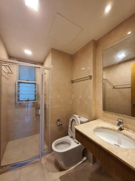 The Lakeshore, 31 Jurong West Street 41, Boon Lay / Jurong / Tuas, 3 Bedrooms, 1,109 sqft, Condominium For Rent, by Yap Tan Sing (Dylan) 叶谭信, 23290085 - Bathroom - PropertyGuru.com.sg