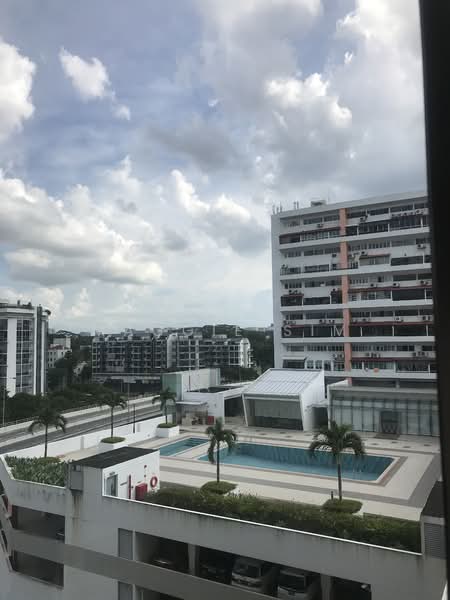 Sherwood Towers, 3 Jalan Anak Bukit, 1 Bedroom, 829 sqft, Apartment For Rent, by Maggie Sim, 23291518 - Lovely view - PropertyGuru.com.sg
