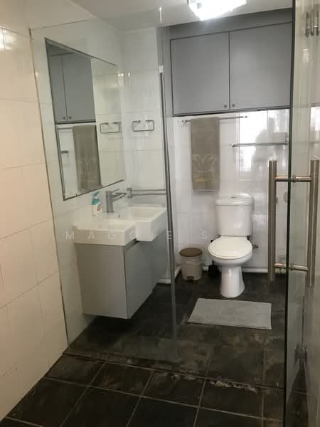 Sherwood Towers, 3 Jalan Anak Bukit, 1 Bedroom, 829 sqft, Apartment For Rent, by Maggie Sim, 23291518 - PropertyGuru.com.sg