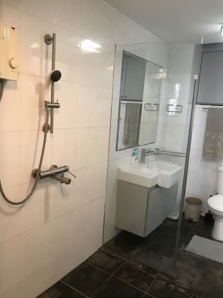 Sherwood Towers, 3 Jalan Anak Bukit, 1 Bedroom, 829 sqft, Apartment For Rent, by Maggie Sim, 23291518 - PropertyGuru.com.sg