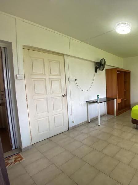 216 Jurong East Street 21, 216 Jurong East Street 21, Boon Lay / Jurong / Tuas, Room Rental, 350 sqft, HDB Flat For Rent, by Angela Chan, 23296532 - PropertyGuru.com.sg