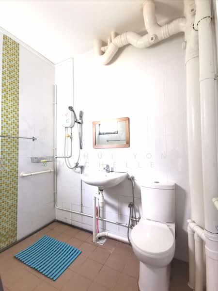 219 Tampines Street 24, 219 Tampines Street 24, 2 Bedrooms, 721 sqft, HDB Flat For Rent, by Loh Hui Yong Michelle, 23297461 - PropertyGuru.com.sg