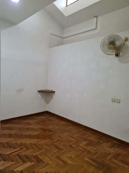 ⭐️⭐️LANDED7772@2 storey Terrace with Attic walk to Mrt, 1km Cedar/St Andrew Schools. ☎️ KL 83827772, Macpherson / Potong Pasir, 5 Bedrooms, 2,800 sqft, Terraced House For Rent, by K L Goh, 23298915 - PropertyGuru.com.sg