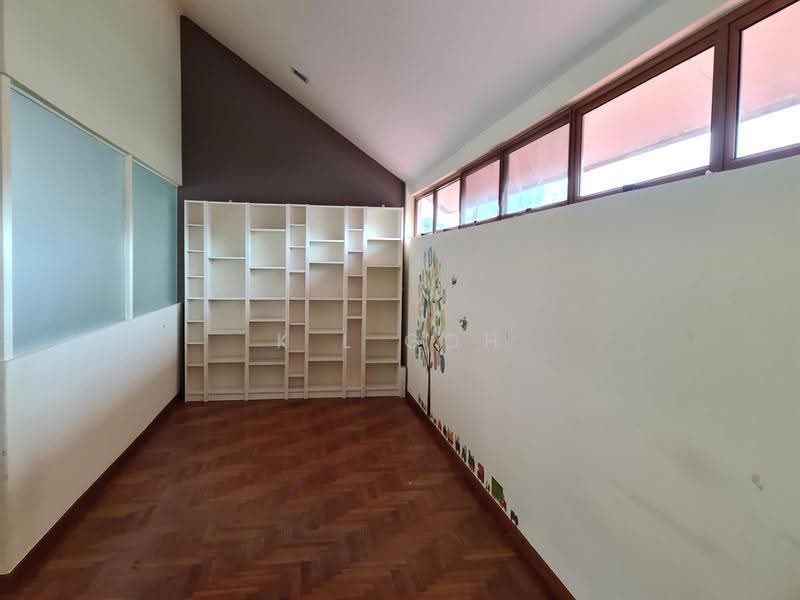 ⭐️⭐️LANDED7772@2 storey Terrace with Attic walk to Mrt, 1km Cedar/St Andrew Schools. ☎️ KL 83827772, Macpherson / Potong Pasir, 5 Bedrooms, 2,800 sqft, Terraced House For Rent, by K L Goh, 23298915 - PropertyGuru.com.sg