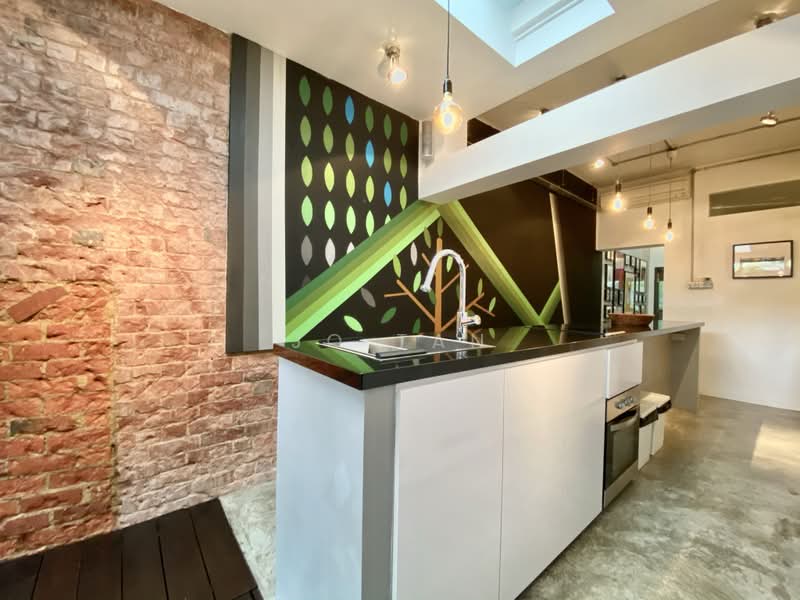 Tiong Bahru Prewar Conservation - Ground Floor with Courtyard, Yong Siak Street / Tiong Bahru, 3 Bedrooms, 1,400 sqft, Walk-up Apartment For Rent, by JO Tan, 23298931 - PropertyGuru.com.sg
