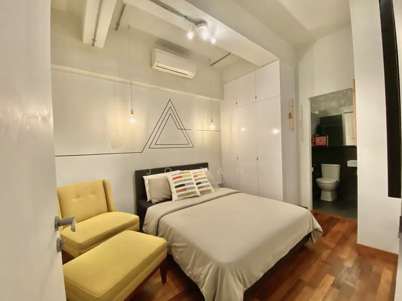 Tiong Bahru Prewar Conservation - Ground Floor with Courtyard, Yong Siak Street / Tiong Bahru, 3 Bedrooms, 1,400 sqft, Walk-up Apartment For Rent, by JO Tan, 23298931 - PropertyGuru.com.sg