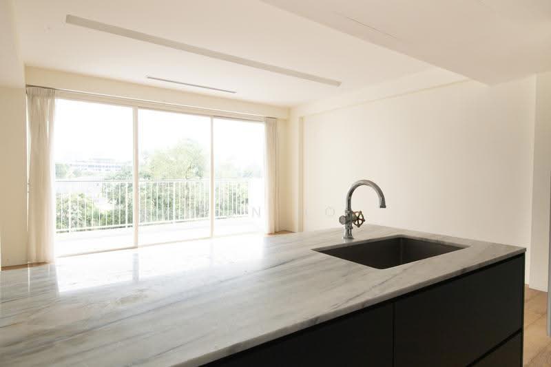 Botanic Gardens View, 1 Taman Serasi, Tanglin / Holland / Bukit Timah, 2 Bedrooms, 1,260 sqft, Apartment For Rent, by Ron Ho, 23299789 - PropertyGuru.com.sg