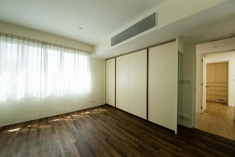 Botanic Gardens View, 1 Taman Serasi, Tanglin / Holland / Bukit Timah, 2 Bedrooms, 1,260 sqft, Apartment For Rent, by Ron Ho, 23299789 - PropertyGuru.com.sg