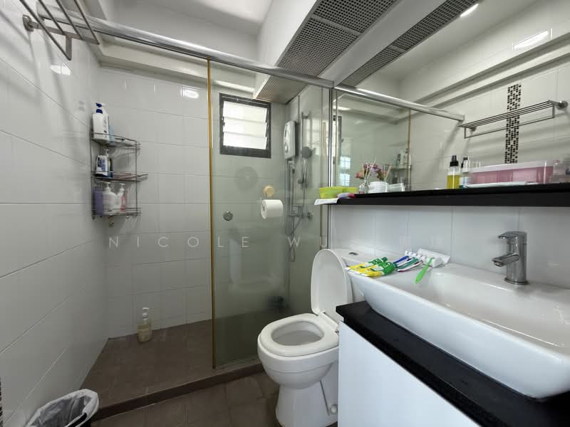 266A Punggol Way, 266A Punggol Way, 3 Bedrooms, 990 sqft, HDB Flat For Sale, by Nicole Wu 吴佩瑾, 23301232 - PropertyGuru.com.sg