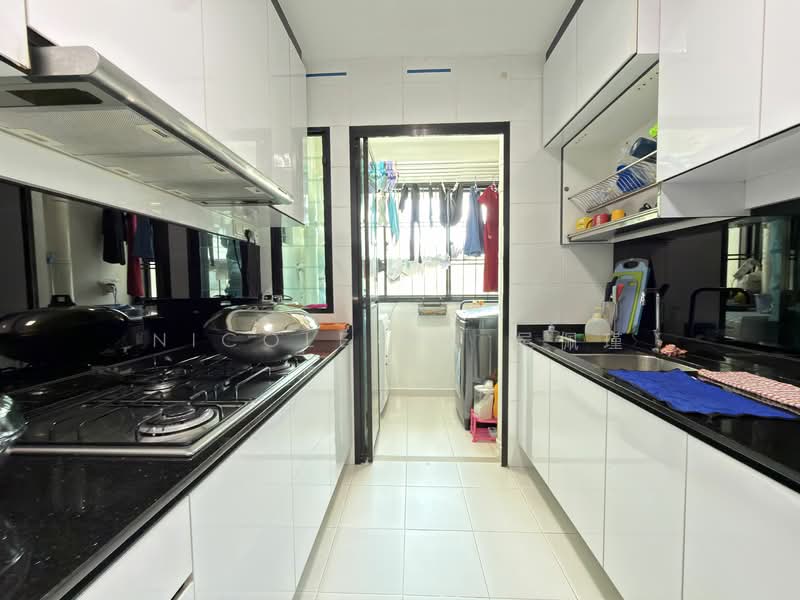 266A Punggol Way, 266A Punggol Way, 3 Bedrooms, 990 sqft, HDB Flat For Sale, by Nicole Wu 吴佩瑾, 23301232 - PropertyGuru.com.sg