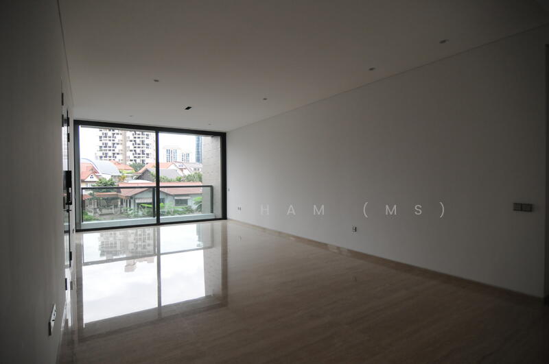 spacious living room