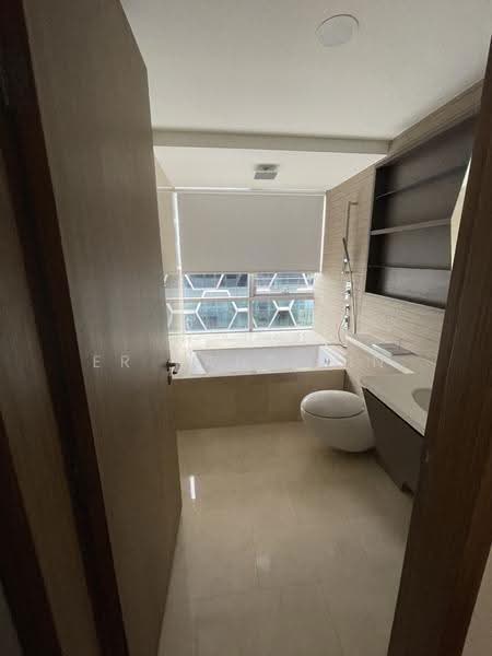 V on Shenton, 5 Shenton Way, Boat Quay / Raffles Place / Marina, 2 Bedrooms, 1,152 sqft, Condominium For Rent, by Er Kang Lin, 23303296 - PropertyGuru.com.sg