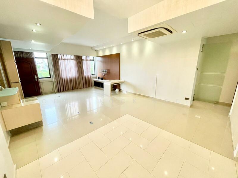 78 Yio Chu Kang Road (The Stradia), , 3 Bedrooms, 1,519 sqft, Walk-up Apartment For Sale, by Chew Hock Ngee, 23303457 - HALL - PropertyGuru.com.sg