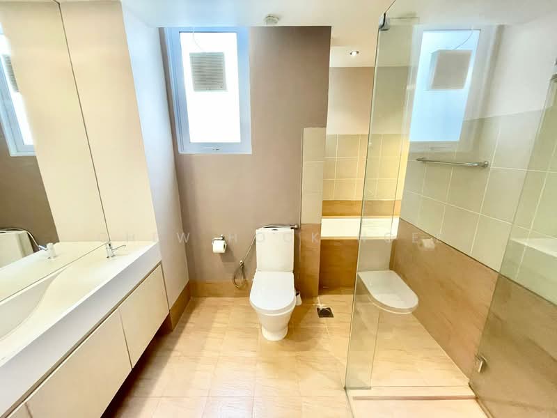78 Yio Chu Kang Road (The Stradia), , 3 Bedrooms, 1,519 sqft, Walk-up Apartment For Sale, by Chew Hock Ngee, 23303457 - MASTER TOILET - PropertyGuru.com.sg