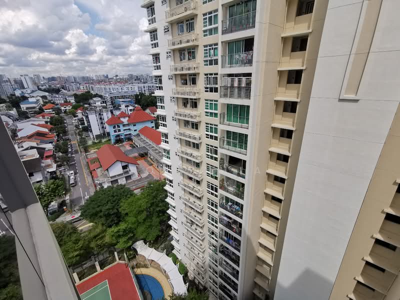Bella Casita, 7 Ipoh Lane, 1 Bedroom, 517 sqft, Condominium For Rent, by Vod Chia, 23304366 - Balcony looking out - PropertyGuru.com.sg