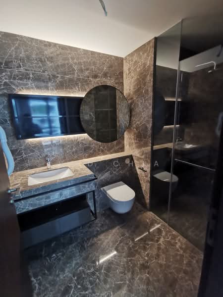 Amber 45, 45 Amber Road, 2 Bedrooms, 732 sqft, Condominium For Rent, by Vod Chia, 23305418 - Master bathroom - PropertyGuru.com.sg
