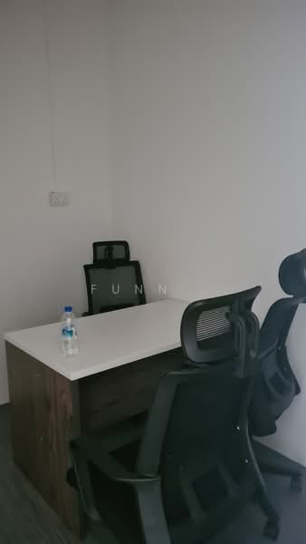 Midview City, 18 Sin Ming Lane, 1,292 sqft, Light Industrial (B1) For Rent, by Funn KAM ORANGETEE, 23305526 - CommercialGuru.com.sg