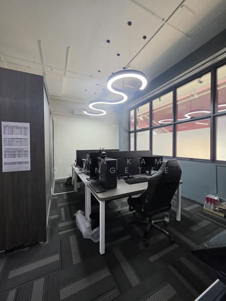 Midview City, 18 Sin Ming Lane, 1,292 sqft, Light Industrial (B1) For Rent, by Funn KAM ORANGETEE, 23305526 - CommercialGuru.com.sg