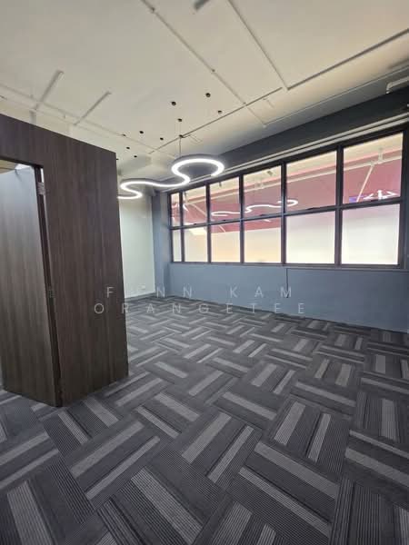 Midview City, 18 Sin Ming Lane, 1,292 sqft, Light Industrial (B1) For Rent, by Funn KAM ORANGETEE, 23305526 - CommercialGuru.com.sg