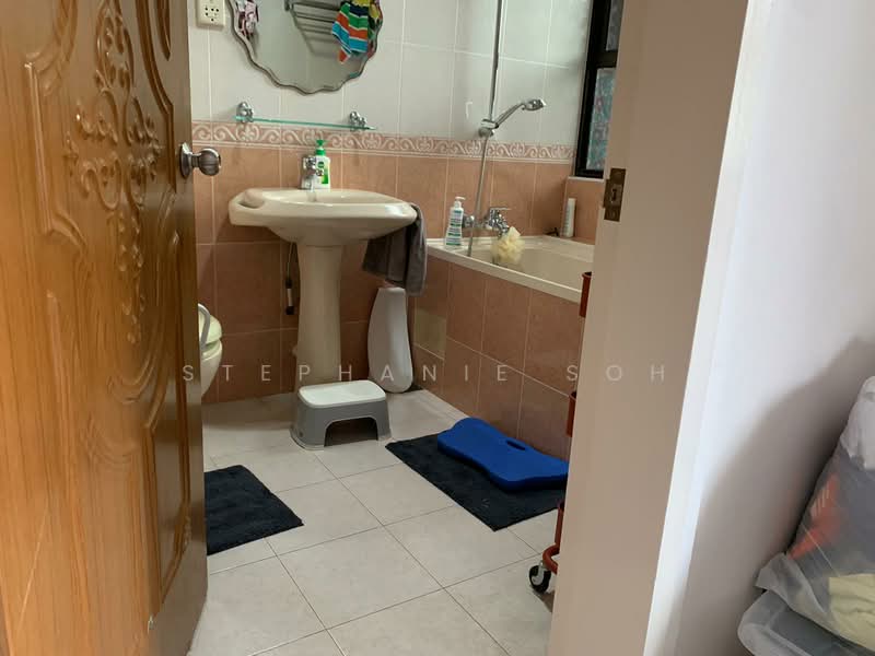 Cavenagh Court, 151 Cavenagh Road, 3 Bedrooms, 1,862 sqft, Apartment For Rent, by Stephanie Soh, 23305669 - PropertyGuru.com.sg