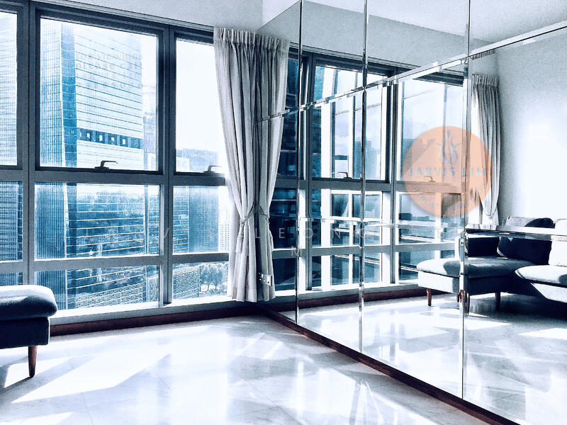 Sleek Modern Metropolitan