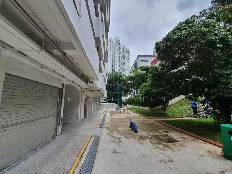 61 Lengkok Bahru, 61 Lengkok Bahru, Alexandra / Commonwealth, Room Rental, 250 sqft, HDB Flat For Rent, by Benjamin Heng, 23312088 - PropertyGuru.com.sg