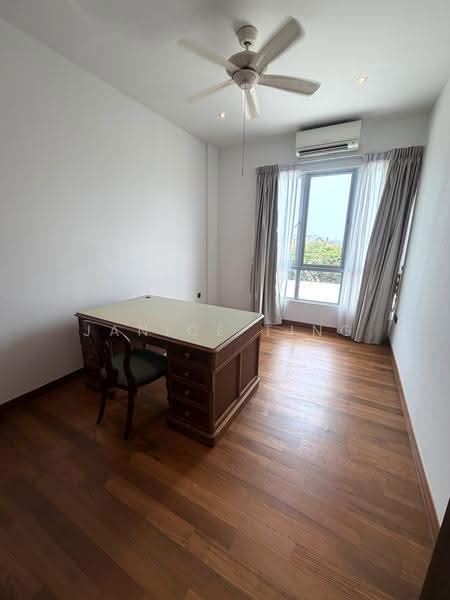 RARE large freehold Hilltop Bungalow ⭐️ Sennett Avenue ⭐️, Sennett Avenue, Bedok / Upper East Coast, 6 Bedrooms, 6,400 sqft, Bungalow House For Sale, by Janice Ting, 23314240 - Study - PropertyGuru.com.sg