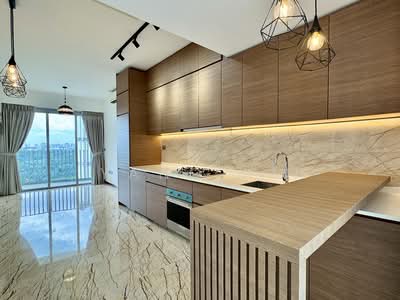 For Rent - Queens Peak