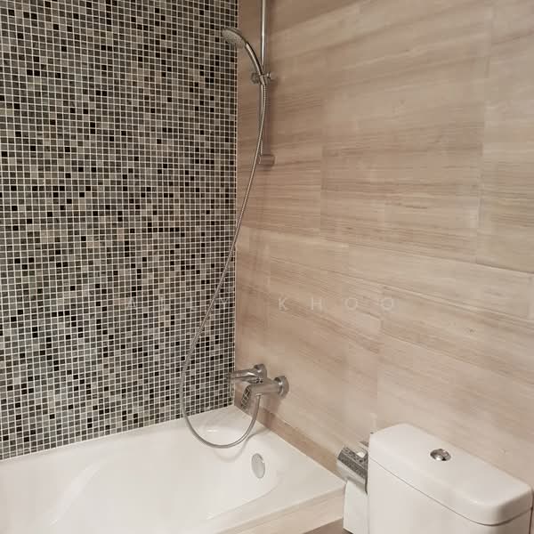 Thomson Grand, 23 Sin Ming Walk, 2 Bedrooms, 947 sqft, Condominium For Rent, by Ally Khoo, 23315725 - Common bathroom - PropertyGuru.com.sg