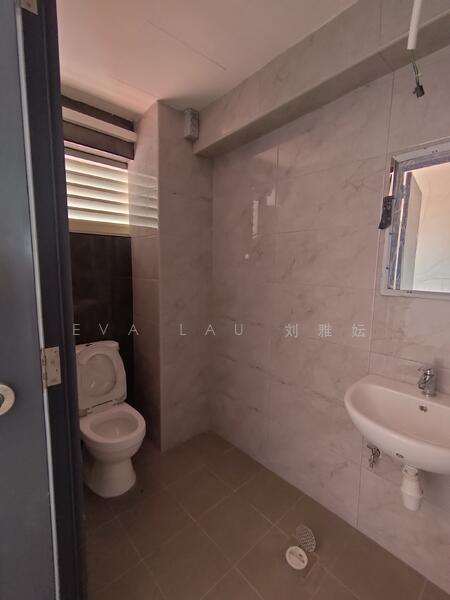 Worker Unit - Geylang Walk Up Apartment, Close to Geylang Lorong 33, Eunos / Geylang / Paya Lebar, 1,000 sqft, Shop / Shophouse For Rent, by Eva Lau, 23317905 - CommercialGuru.com.sg
