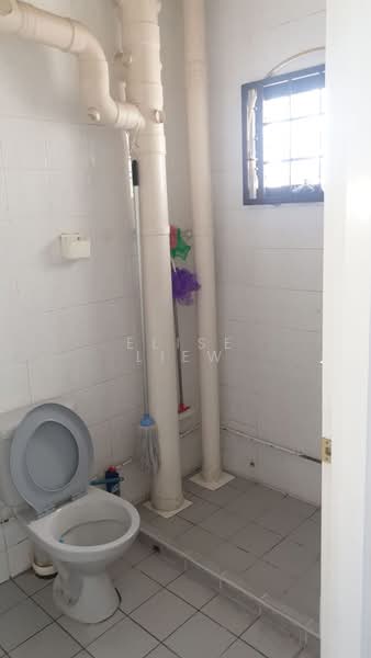 122 Lorong 2 Toa Payoh, 122 Lorong 2 Toa Payoh, Room Rental, 1,119 sqft, HDB Flat For Rent, by Elise Liew, 23318172 - PropertyGuru.com.sg