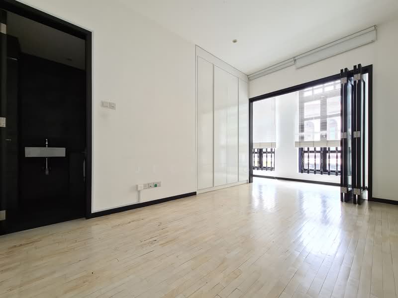 Mount Emily Road, Mount Emily Road, 3 Bedrooms, 2,500 sqft, Shophouse For Rent, by Jeck Ng, 23319268 - 2nd Floor - Study or Bedroom 3 with Attached Bathroom - PropertyGuru.com.sg