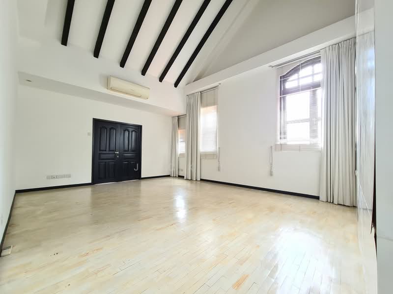 Mount Emily Road, Mount Emily Road, 3 Bedrooms, 2,500 sqft, Shophouse For Rent, by Jeck Ng, 23319268 - 3rd Floor - Master Bedroom - PropertyGuru.com.sg