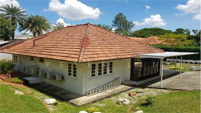 For Sale - Dual Frontage!!! Squarish Plot!!! Great Potential!!! (顶级优质洋房)(9295☎️8888 祝您祝我, 发发发发)