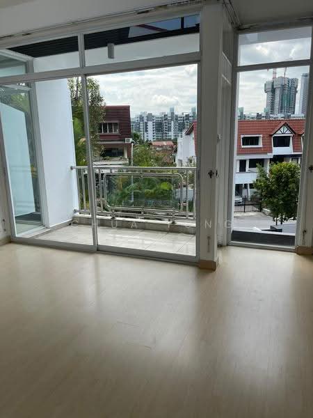 Faber Drive, Buona Vista / West Coast / Clementi New Town, 4 Bedrooms, 5,500 sqft, Detached House For Rent, by Chua Yong Kang, 23321031 - PropertyGuru.com.sg