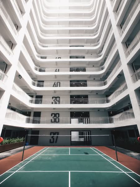 For Rent - International Plaza