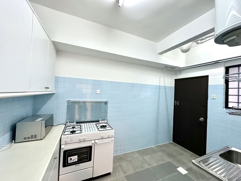 For Rent - International Plaza