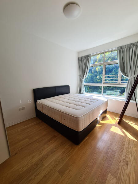 RV Residences, 467 River Valley Road, Tanglin / Holland / Bukit Timah, 3 Bedrooms, 861 sqft, Condominium For Rent, by Low Wei Leng, 23322135 - Master Bedroom with King size bed - PropertyGuru.com.sg