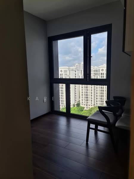 The Lakefront Residences, 42 Lakeside Drive, 3 Bedrooms, 1,270 sqft, Condominium For Sale, by Karen Teng, 23322940 - PropertyGuru.com.sg