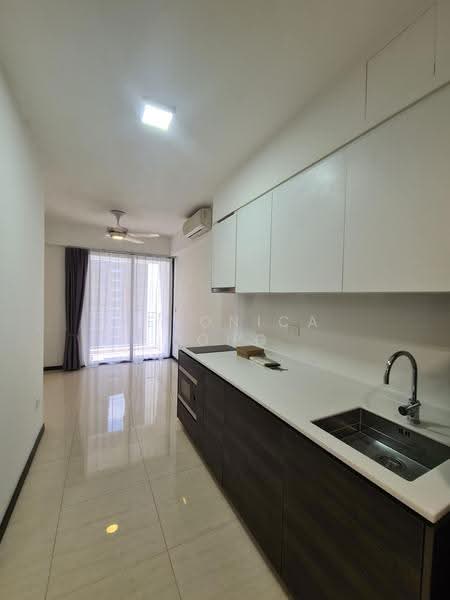 Sims Urban Oasis, 2 Sims Drive, Eunos / Geylang / Paya Lebar, 2 Bedrooms, 624 sqft, Condominium For Rent, by Veronica Fong, 23323272 - Kitchen - PropertyGuru.com.sg