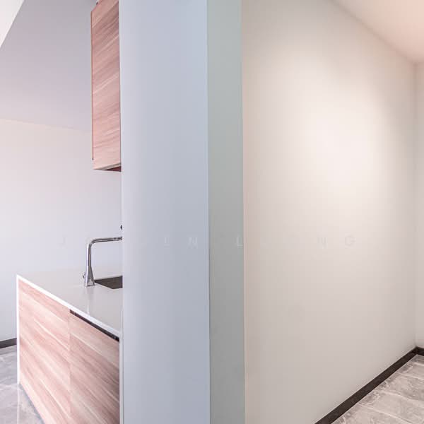 The Poiz Residences Condominium For Sale at S$ 1,800,000 | PropertyGuru Singapore