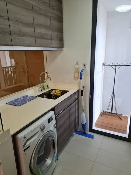 Coco Palms, 17 Pasir Ris Grove, 2 Bedrooms, 743 sqft, Condominium For Rent, by Cheraine Tan, 23324255 - PropertyGuru.com.sg